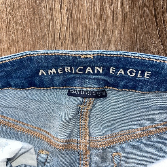Women’s American Eagle high rise shorts - Picture 5 of 9